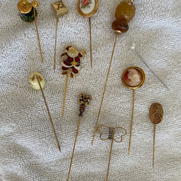 Vintage Ladies hat pins main image 9